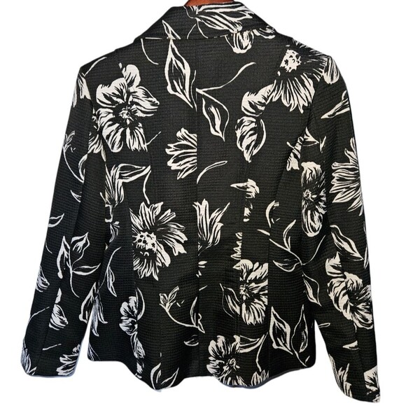 Chico's Black & White Sunflower Floral Textured Blazer Jacket Chicos Size 0 S 4 - Picture 3 of 3